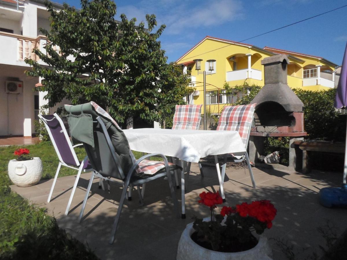 Apartments Golic Biograd Na Moru Exterior foto